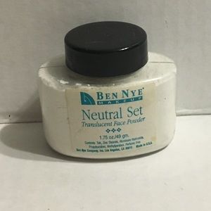 Ben Nye Neutral Set Translucent Face Powder